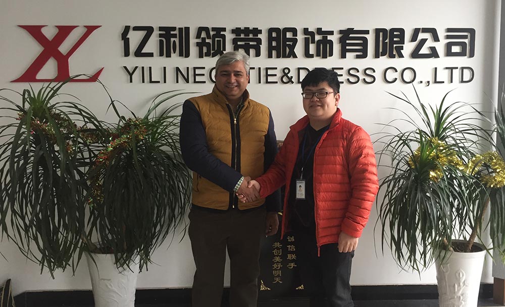 領(lǐng)帶遠(yuǎn)銷全球世界各國(guó) 領(lǐng)帶遠(yuǎn)銷全球世界各國(guó)